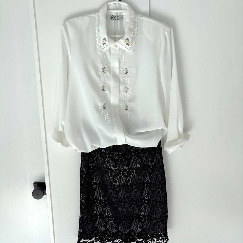 VTG 80s Kathy Che White Embroidered Pearl Scalloped Statement Collar Blouse M L - Picture 7 of 8